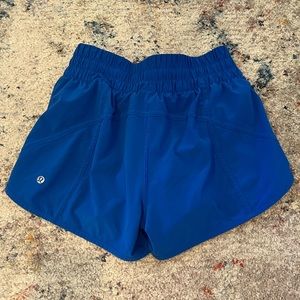 Lululemon tracker shorts